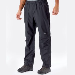 Downpour Pants Black Rab son pantalones impermeables de montaña y alpinismo